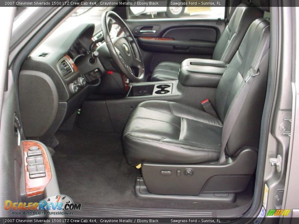 2007 Chevrolet Silverado 1500 LTZ Crew Cab 4x4 Graystone Metallic / Ebony Black Photo #12