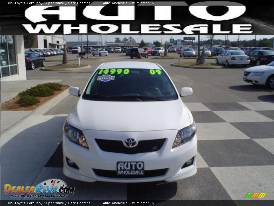 2009 Toyota Corolla S Super White / Dark Charcoal Photo #2
