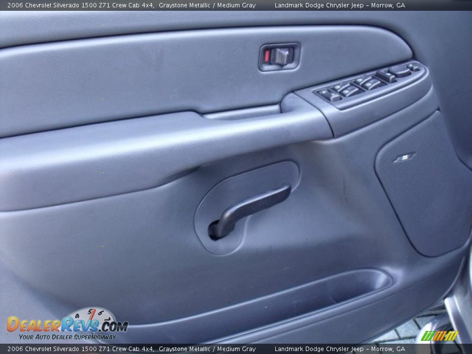 2006 Chevrolet Silverado 1500 Z71 Crew Cab 4x4 Graystone Metallic / Medium Gray Photo #11