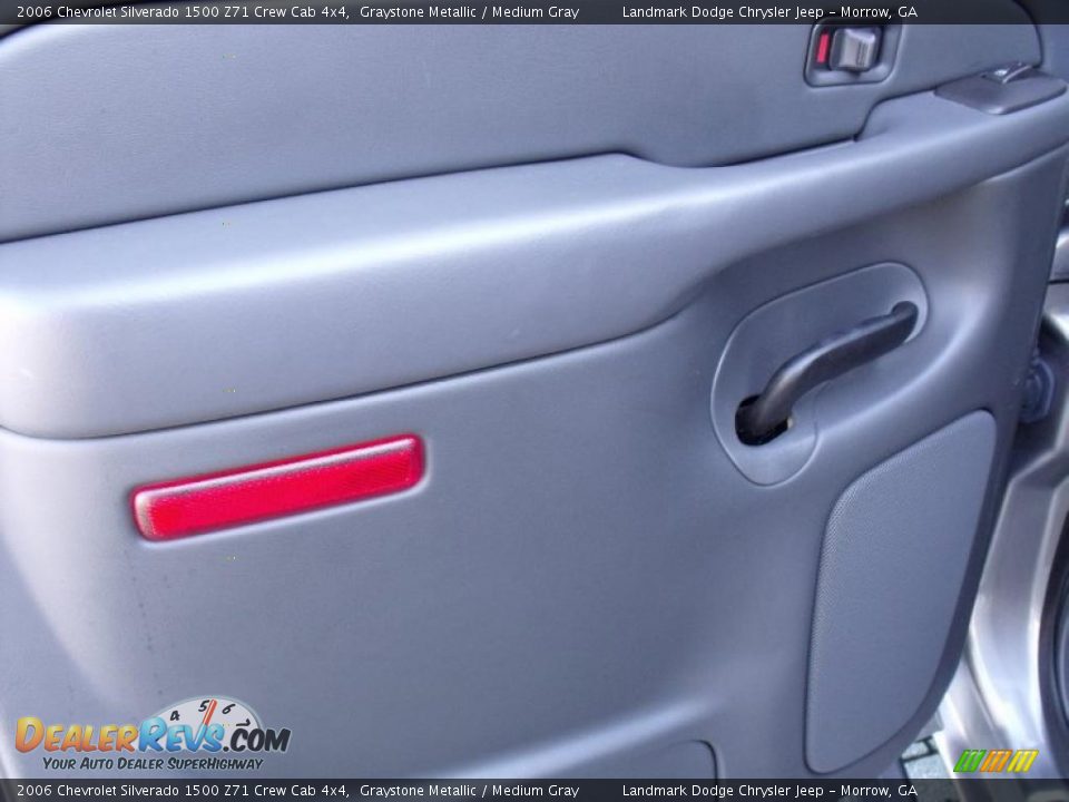 2006 Chevrolet Silverado 1500 Z71 Crew Cab 4x4 Graystone Metallic / Medium Gray Photo #15