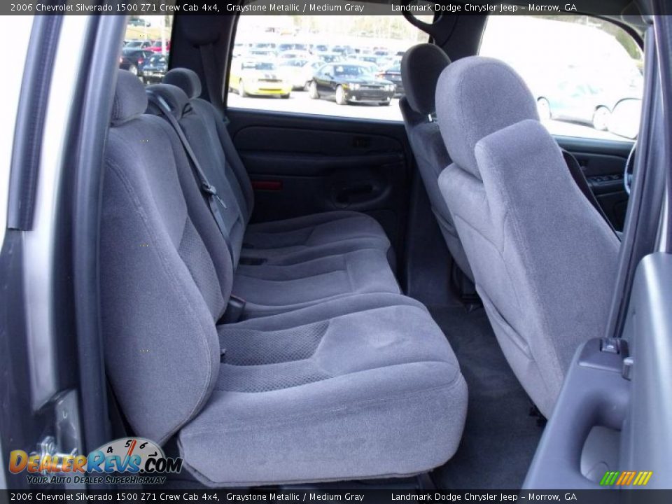 2006 Chevrolet Silverado 1500 Z71 Crew Cab 4x4 Graystone Metallic / Medium Gray Photo #18