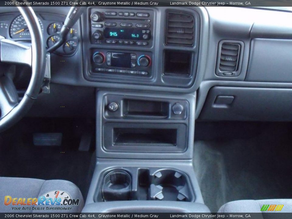 2006 Chevrolet Silverado 1500 Z71 Crew Cab 4x4 Graystone Metallic / Medium Gray Photo #23