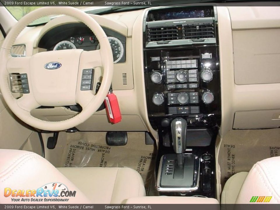 2009 Ford Escape Limited V6 White Suede / Camel Photo #15