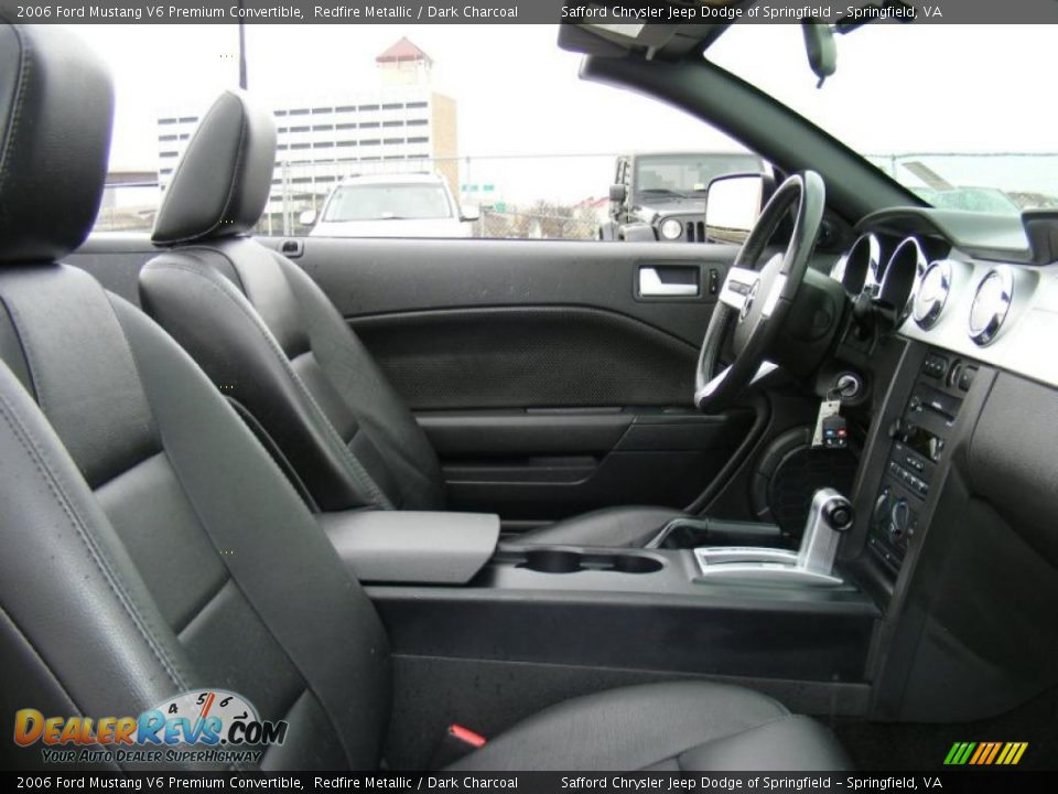 2006 Ford Mustang V6 Premium Convertible Redfire Metallic / Dark Charcoal Photo #23