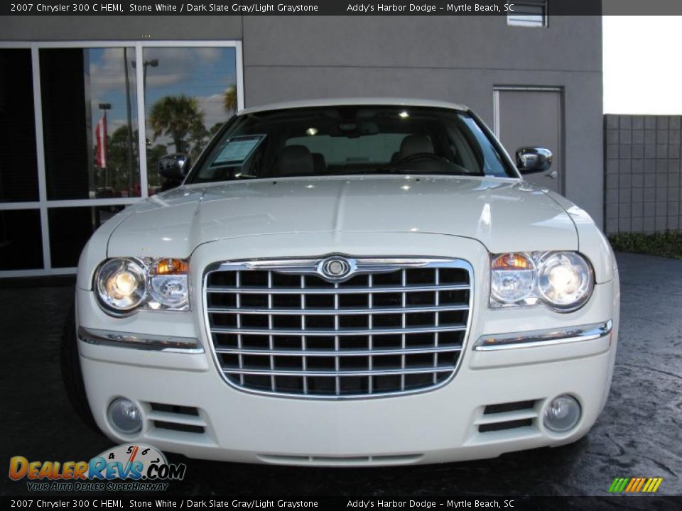 2007 Chrysler 300 C HEMI Stone White / Dark Slate Gray/Light Graystone Photo #2