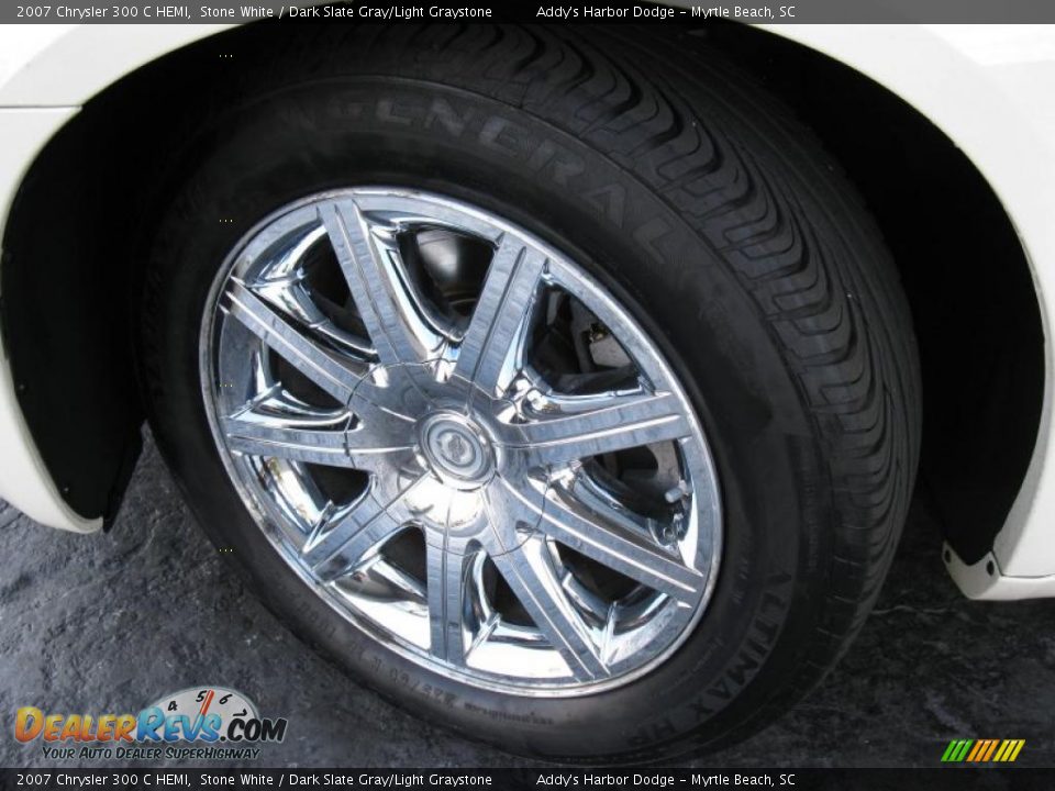 2007 Chrysler 300 C HEMI Stone White / Dark Slate Gray/Light Graystone Photo #10