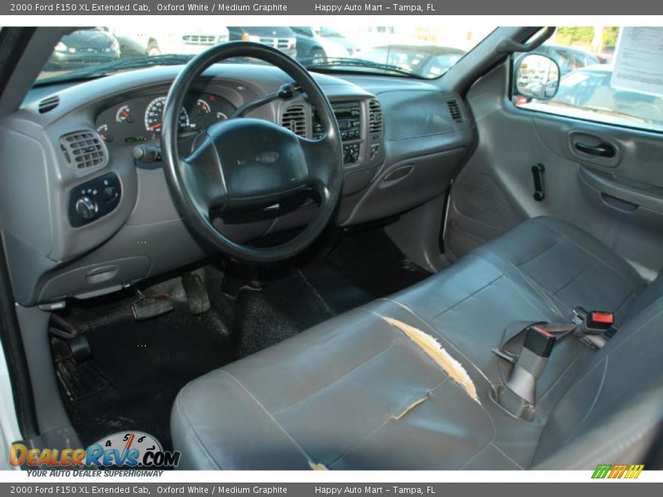 2000 Ford F150 XL Extended Cab Oxford White / Medium Graphite Photo #21