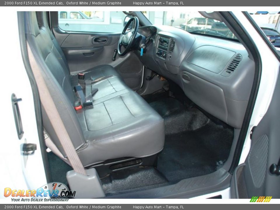 2000 Ford F150 XL Extended Cab Oxford White / Medium Graphite Photo #23