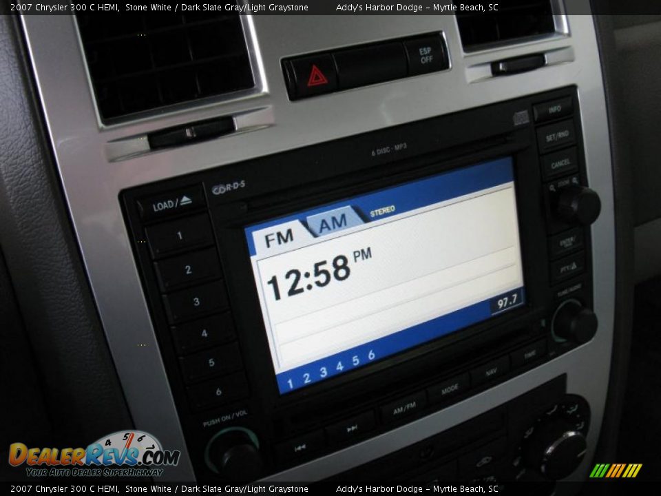 2007 Chrysler 300 C HEMI Stone White / Dark Slate Gray/Light Graystone Photo #25