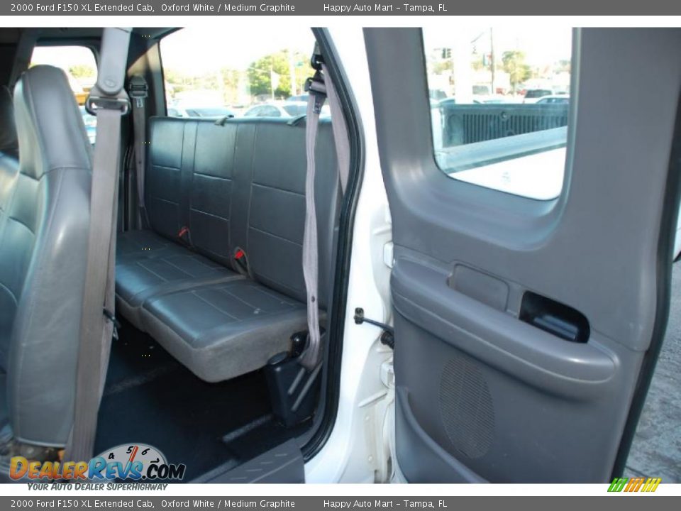 2000 Ford F150 XL Extended Cab Oxford White / Medium Graphite Photo #24