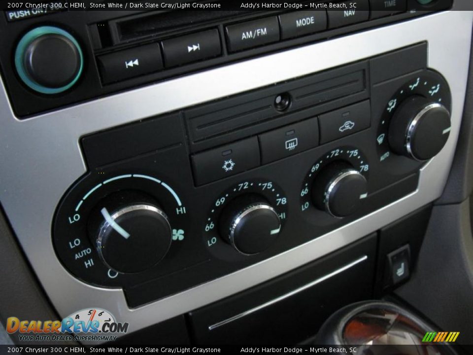 2007 Chrysler 300 C HEMI Stone White / Dark Slate Gray/Light Graystone Photo #26