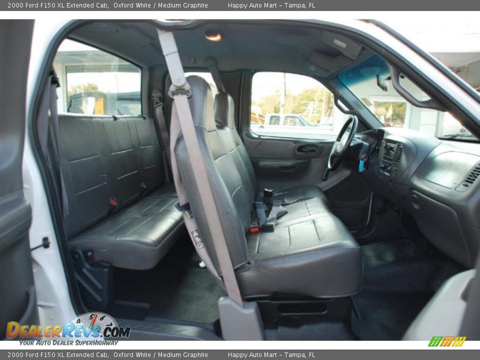 2000 Ford F150 XL Extended Cab Oxford White / Medium Graphite Photo #25