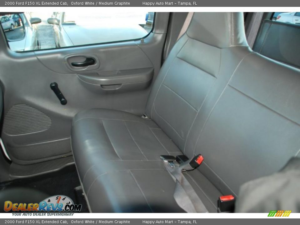 2000 Ford F150 XL Extended Cab Oxford White / Medium Graphite Photo #26