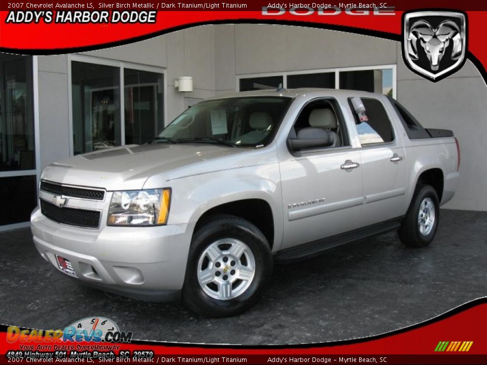 2007 Chevrolet Avalanche LS Silver Birch Metallic / Dark Titanium/Light Titanium Photo #1
