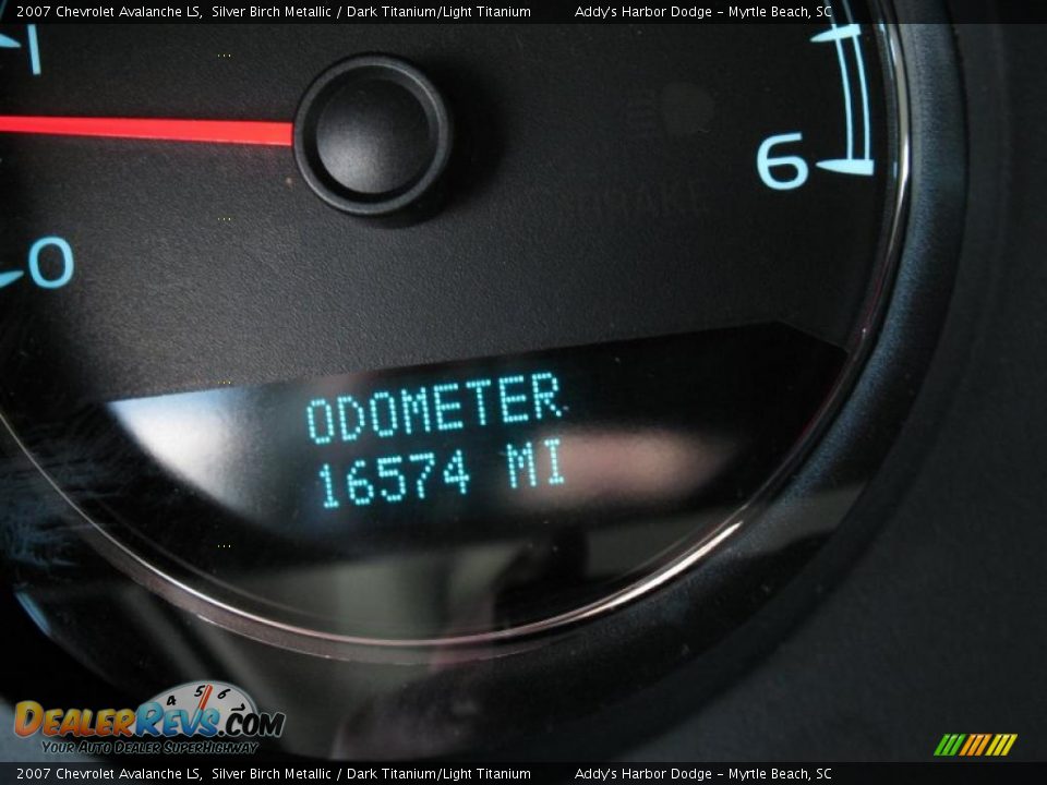 2007 Chevrolet Avalanche LS Silver Birch Metallic / Dark Titanium/Light Titanium Photo #27
