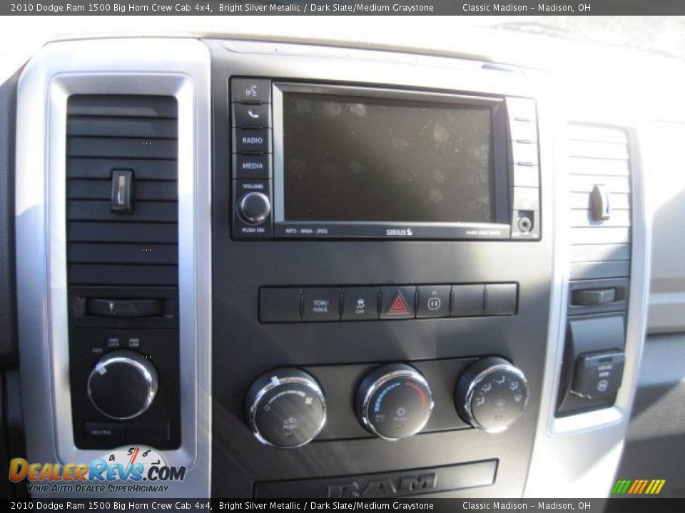 2010 Dodge Ram 1500 Big Horn Crew Cab 4x4 Bright Silver Metallic / Dark Slate/Medium Graystone Photo #9