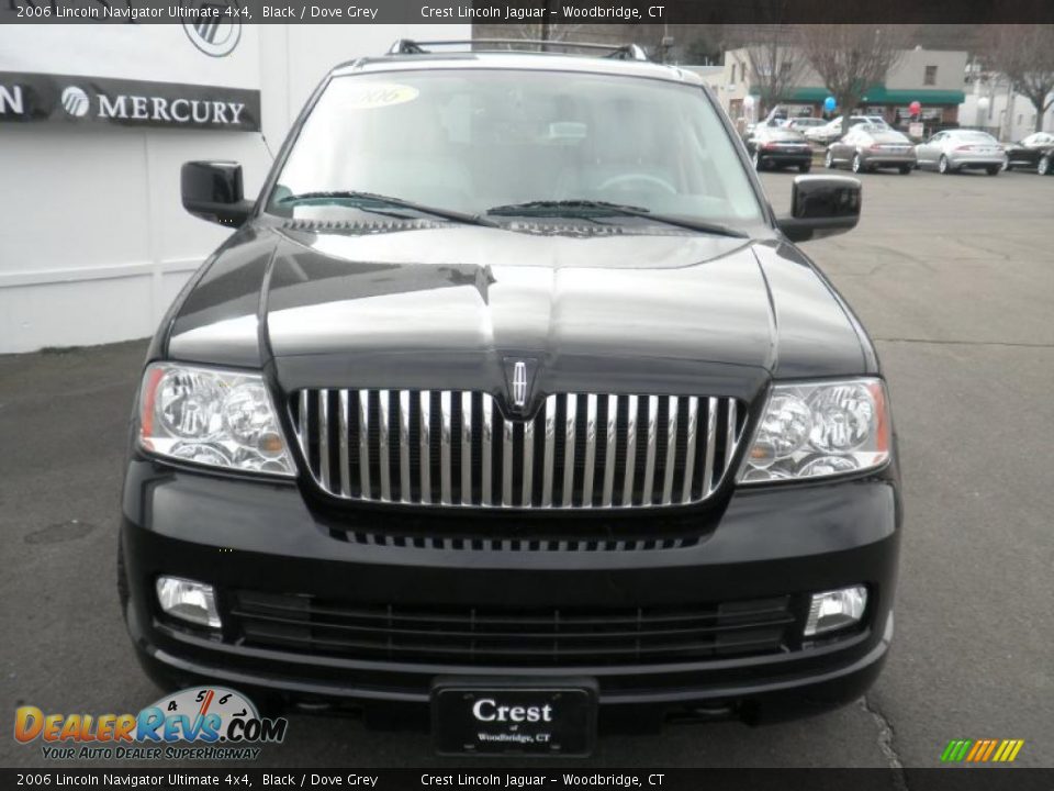 2006 Lincoln Navigator Ultimate 4x4 Black / Dove Grey Photo #2