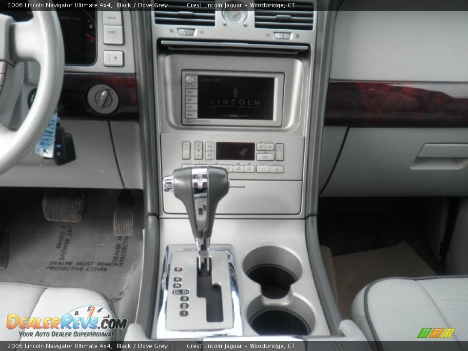 2006 Lincoln Navigator Ultimate 4x4 Black / Dove Grey Photo #6