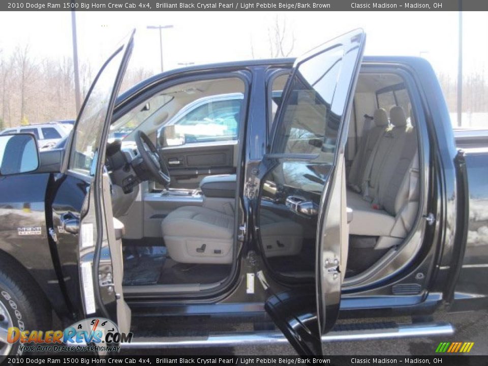 2010 Dodge Ram 1500 Big Horn Crew Cab 4x4 Brilliant Black Crystal Pearl / Light Pebble Beige/Bark Brown Photo #12