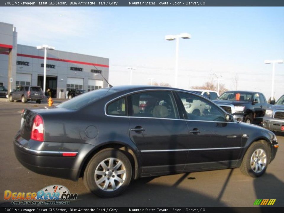 2001 Volkswagen Passat GLS Sedan Blue Anthracite Pearl / Gray Photo #2