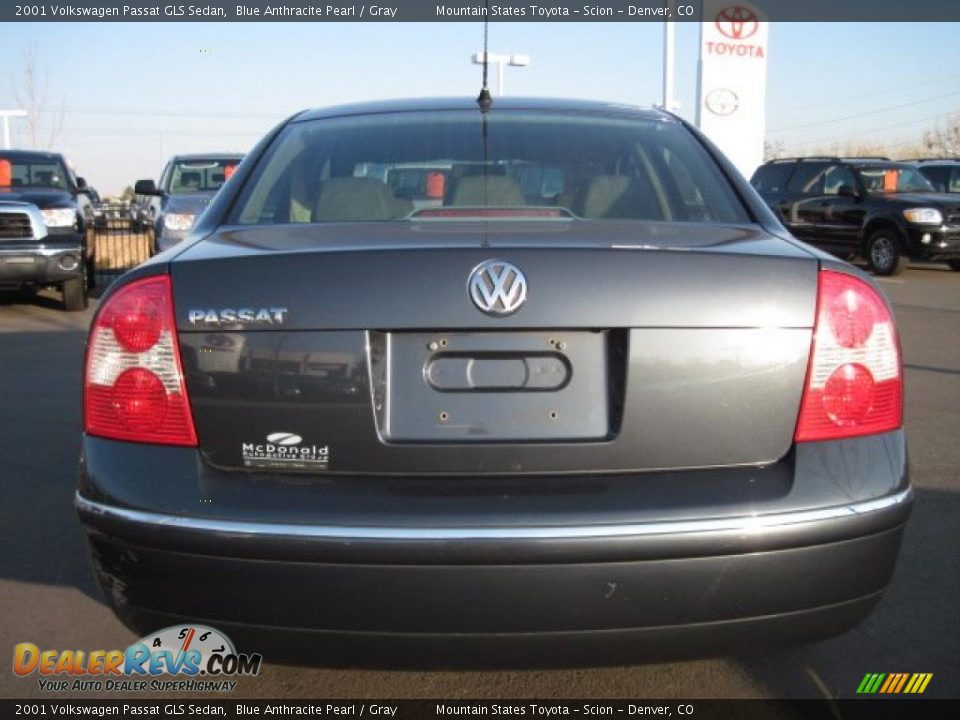2001 Volkswagen Passat GLS Sedan Blue Anthracite Pearl / Gray Photo #3