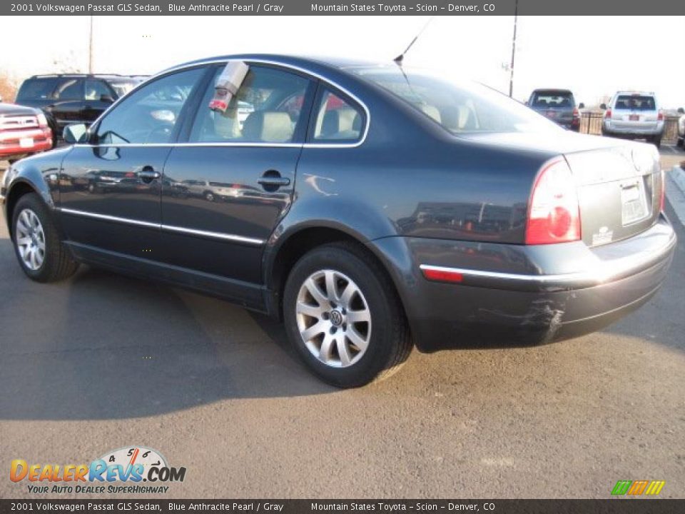 2001 Volkswagen Passat GLS Sedan Blue Anthracite Pearl / Gray Photo #4