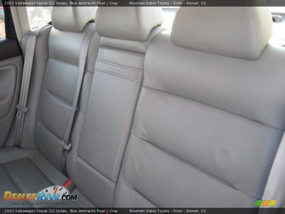 2001 Volkswagen Passat GLS Sedan Blue Anthracite Pearl / Gray Photo #13