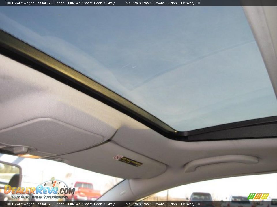 2001 Volkswagen Passat GLS Sedan Blue Anthracite Pearl / Gray Photo #19