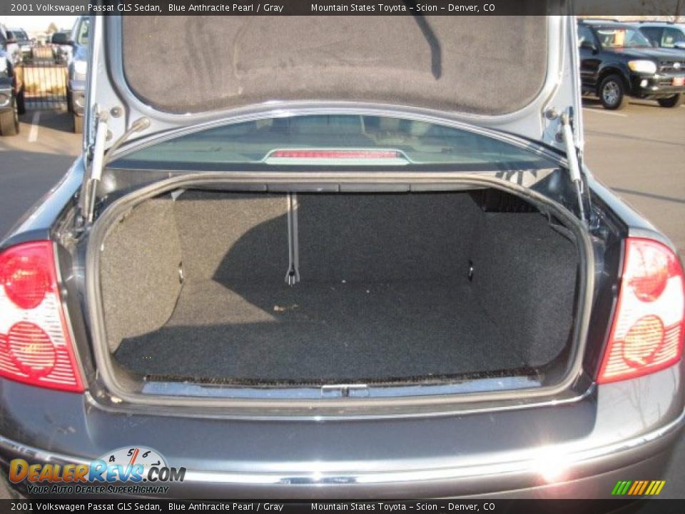 2001 Volkswagen Passat GLS Sedan Blue Anthracite Pearl / Gray Photo #21