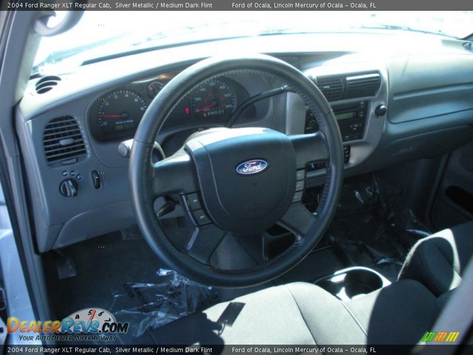 2004 Ford Ranger XLT Regular Cab Silver Metallic / Medium Dark Flint Photo #15