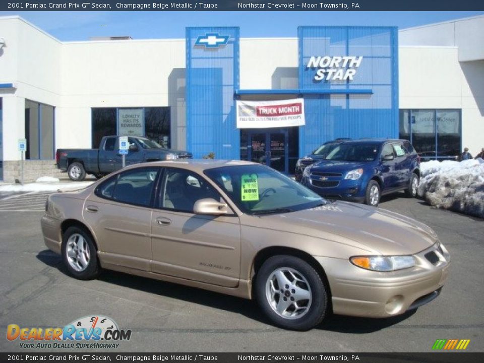 2001 Pontiac Grand Prix GT Sedan Champagne Beige Metallic / Taupe Photo #1