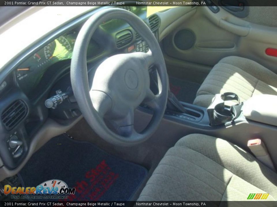 2001 Pontiac Grand Prix GT Sedan Champagne Beige Metallic / Taupe Photo #15