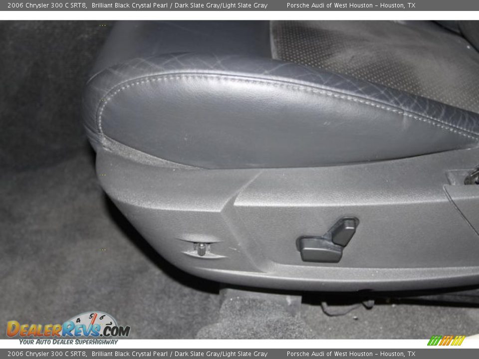 2006 Chrysler 300 C SRT8 Brilliant Black Crystal Pearl / Dark Slate Gray/Light Slate Gray Photo #21