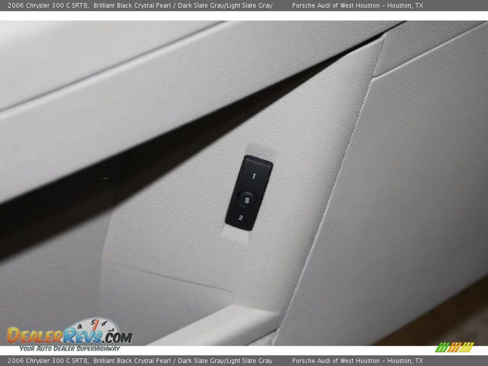 2006 Chrysler 300 C SRT8 Brilliant Black Crystal Pearl / Dark Slate Gray/Light Slate Gray Photo #23
