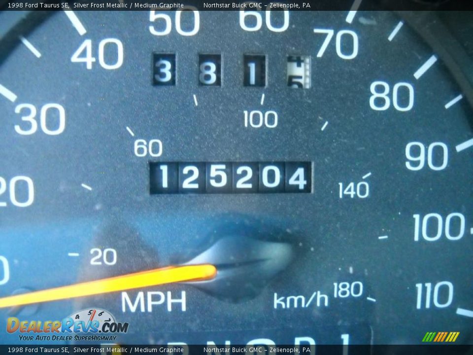 1998 Ford Taurus SE Silver Frost Metallic / Medium Graphite Photo #20