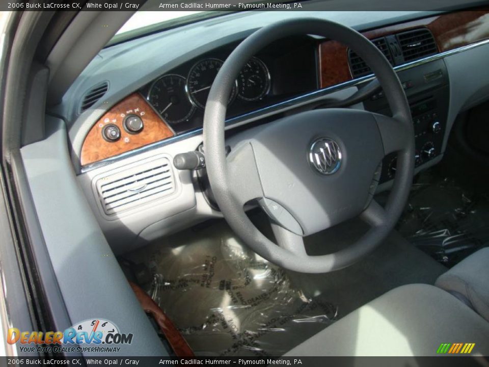2006 Buick LaCrosse CX White Opal / Gray Photo #11
