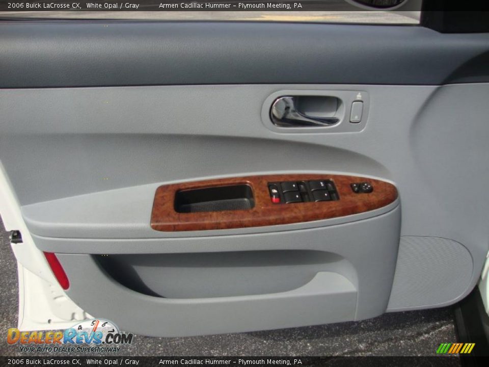 2006 Buick LaCrosse CX White Opal / Gray Photo #13
