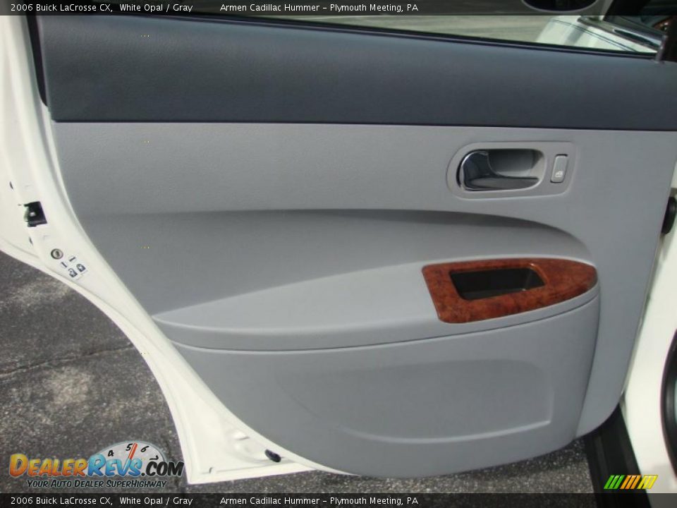 2006 Buick LaCrosse CX White Opal / Gray Photo #21