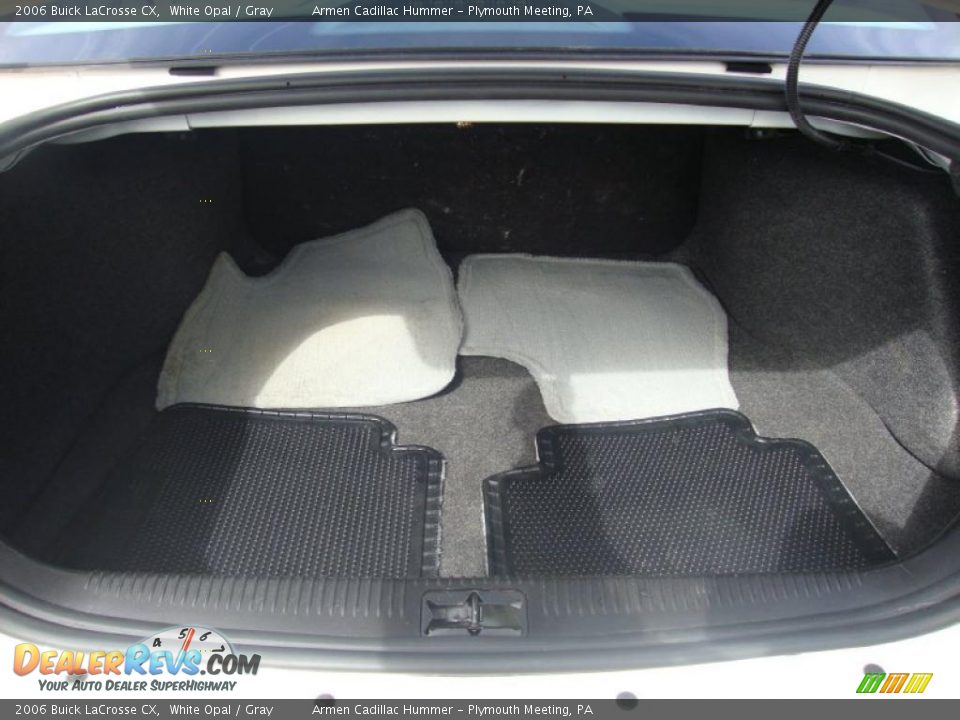 2006 Buick LaCrosse CX White Opal / Gray Photo #22