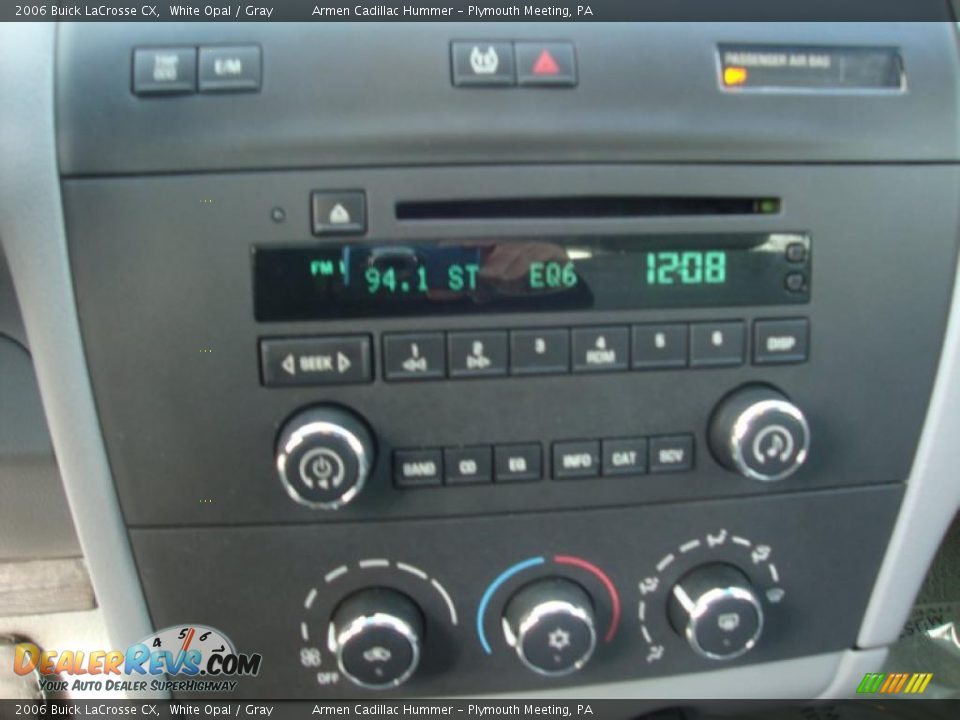 2006 Buick LaCrosse CX White Opal / Gray Photo #30