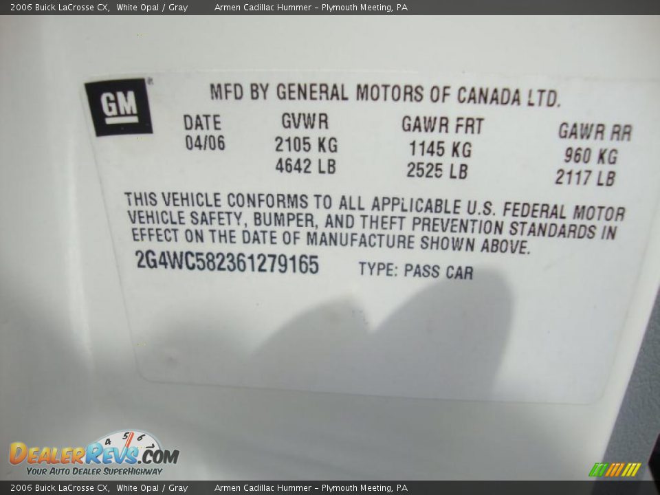 2006 Buick LaCrosse CX White Opal / Gray Photo #33