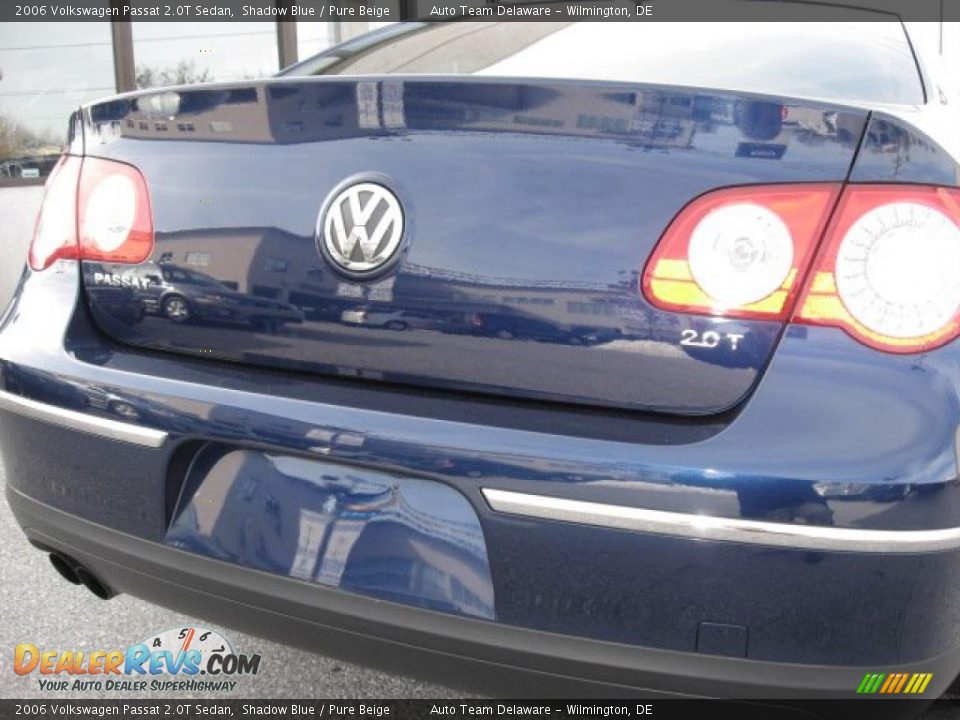 2006 Volkswagen Passat 2.0T Sedan Shadow Blue / Pure Beige Photo #8