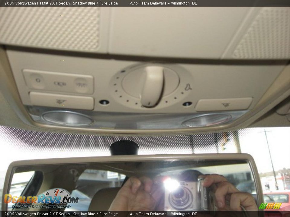 2006 Volkswagen Passat 2.0T Sedan Shadow Blue / Pure Beige Photo #23
