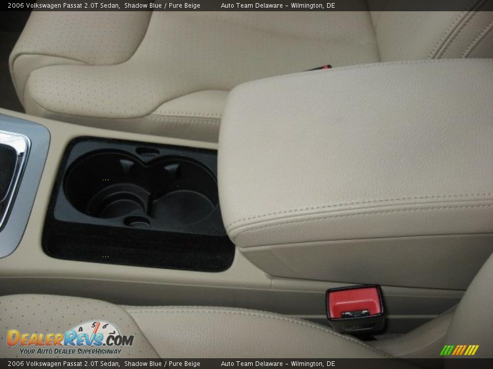 2006 Volkswagen Passat 2.0T Sedan Shadow Blue / Pure Beige Photo #24