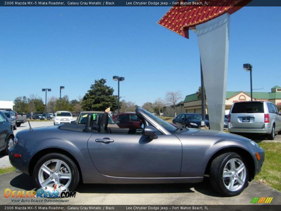 2006 Mazda MX-5 Miata Roadster Galaxy Gray Metallic / Black Photo #17