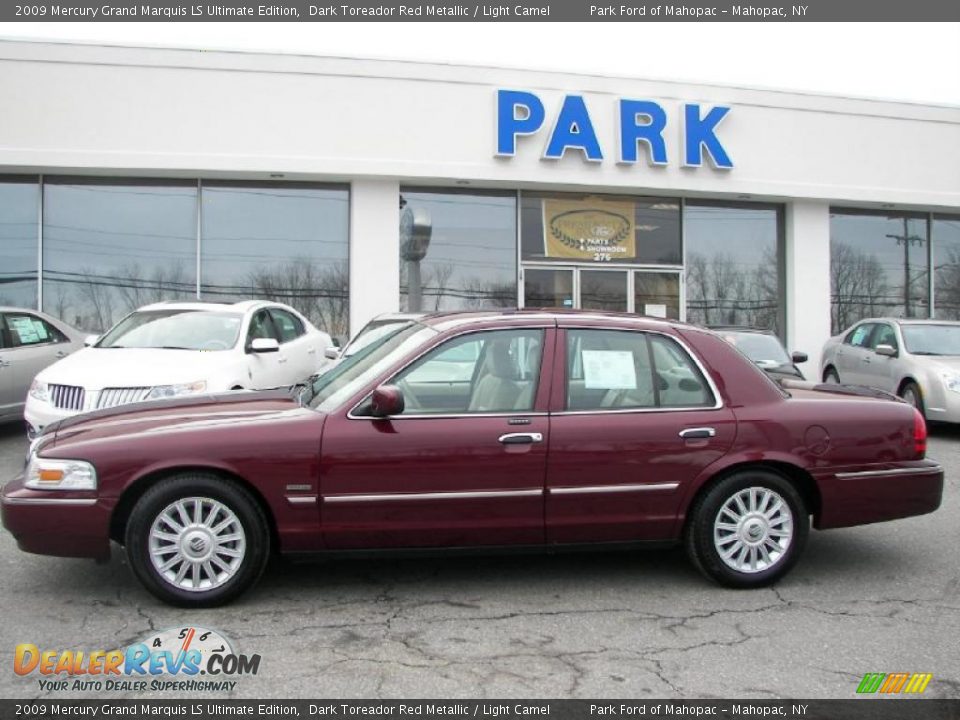 2009 Mercury Grand Marquis LS Ultimate Edition Dark Toreador Red Metallic / Light Camel Photo #20