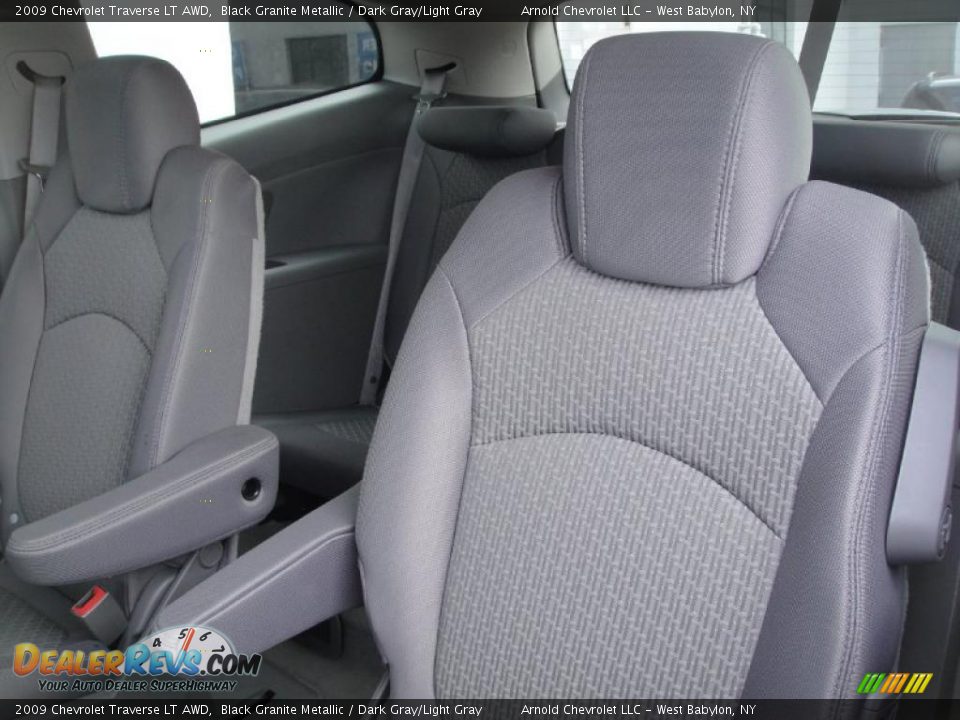 2009 Chevrolet Traverse LT AWD Black Granite Metallic / Dark Gray/Light Gray Photo #14