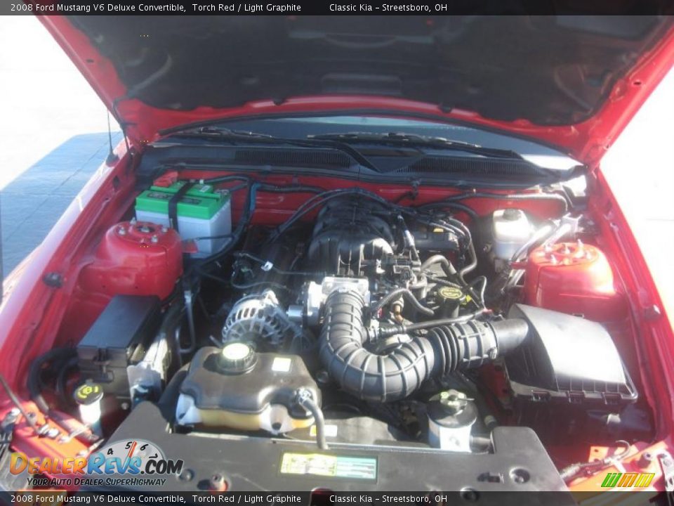 2008 Ford Mustang V6 Deluxe Convertible Torch Red / Light Graphite Photo #20