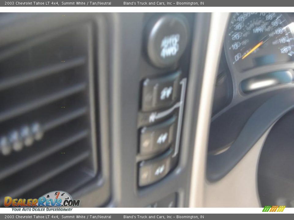 2003 Chevrolet Tahoe LT 4x4 Summit White / Tan/Neutral Photo #27