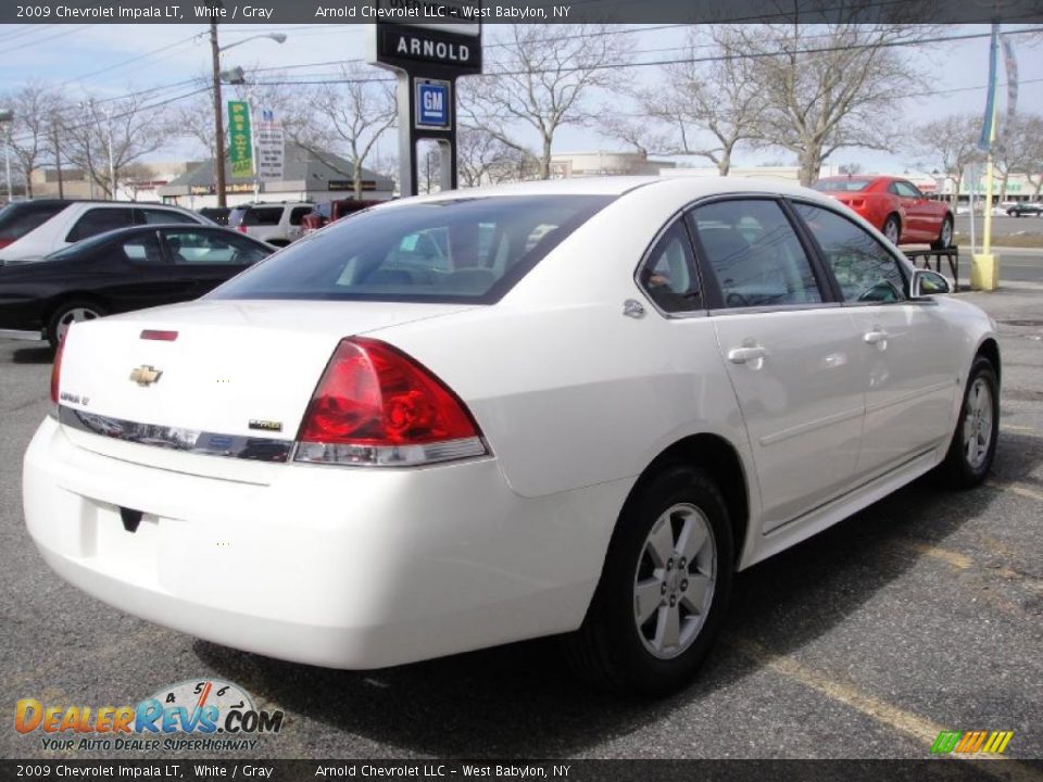 2009 Chevrolet Impala LT White / Gray Photo #6